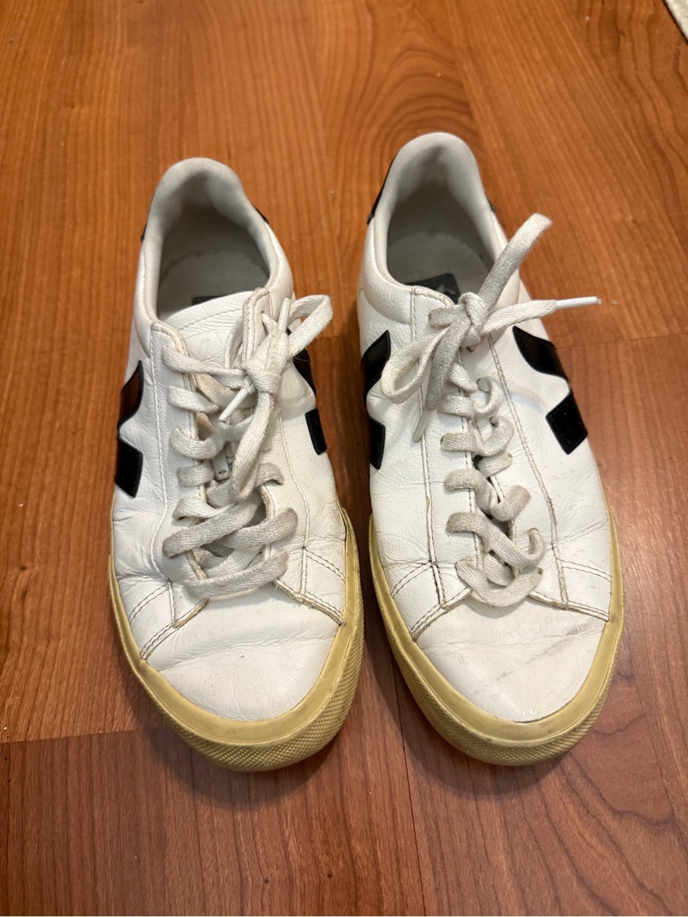 Veja sneakers size 8